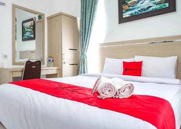 Reddoorz Near Araya Family Club House Hotel Malang